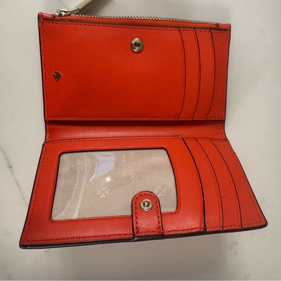 Kate Spade women’s bifold wallet - Picture 3 of 7